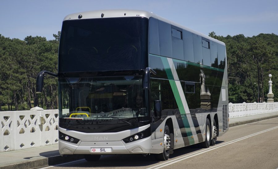 DOUBLE-DECKERS BACK ON THE ROADS IN ISRAEL