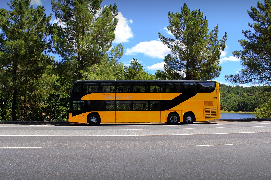 UNVI begins the delivery of 25 units of its SIL double-decker for Svenska Neoplan