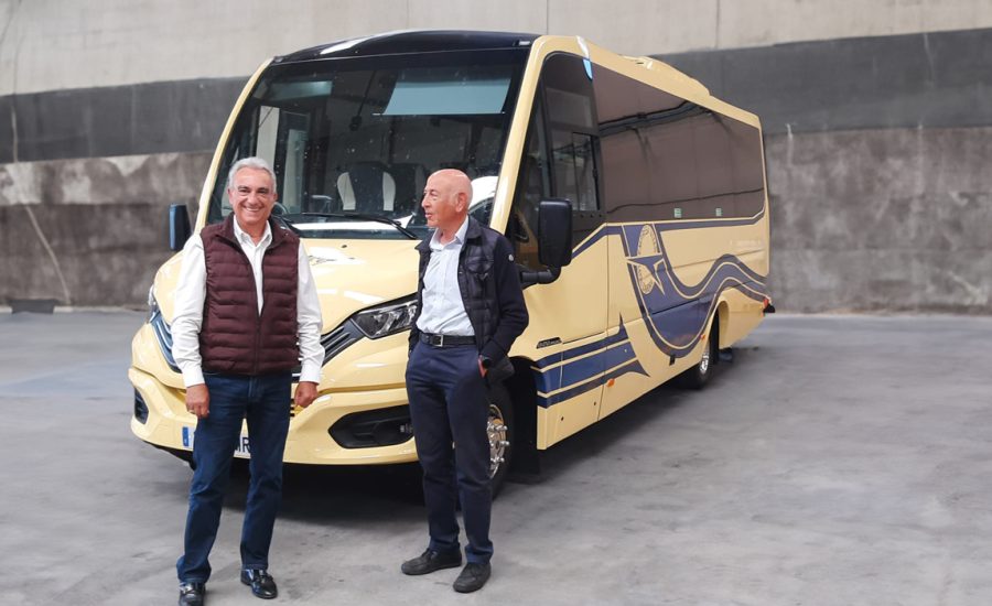 Autocares Vivas continues to choose UNVI IVECO M20 midibuses