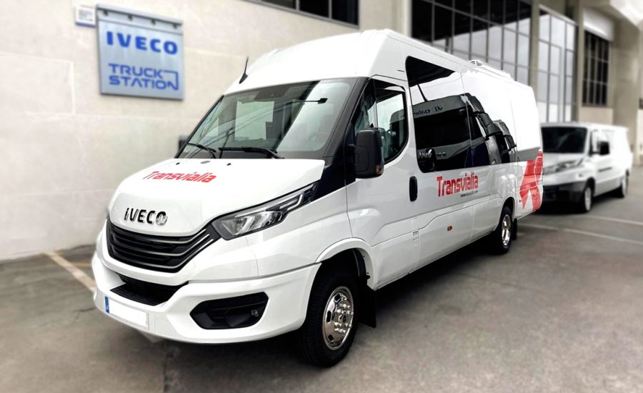 Autobuses Transvialia trusts in UNVI and IVECO for the renewal of its minibuses