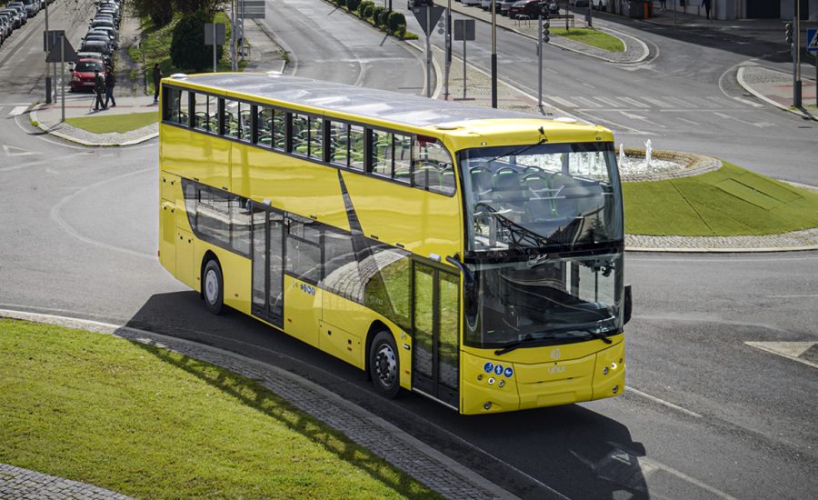 TMB tests the i23 electric double-decker tourist model