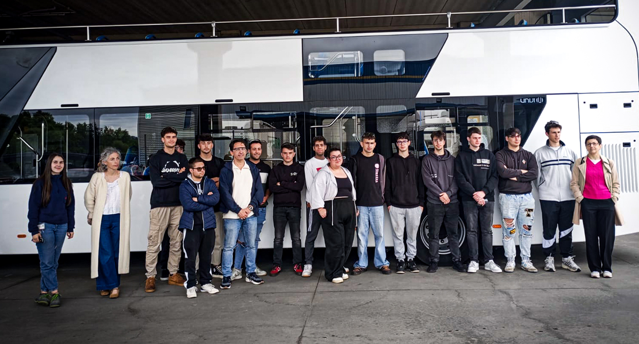 Visit of students to UNVI